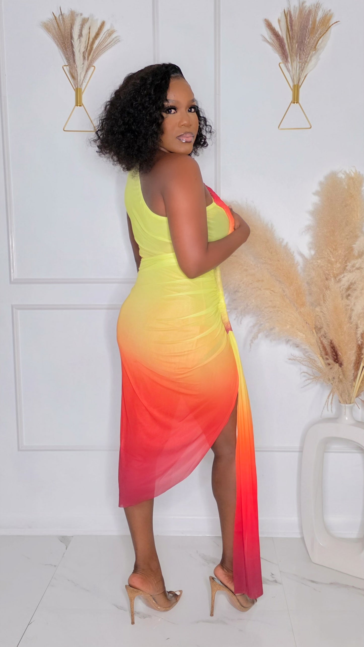 LIGHT LAYER MIDI DRESS