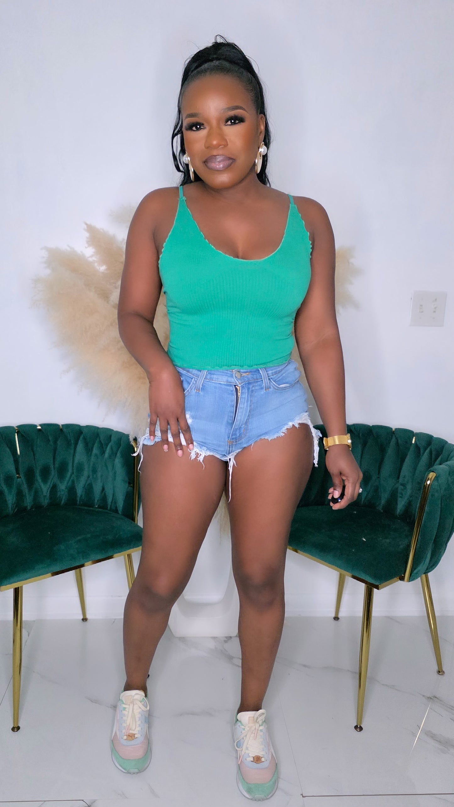 EVERYDAY LOOK CROP TOP - GREEN