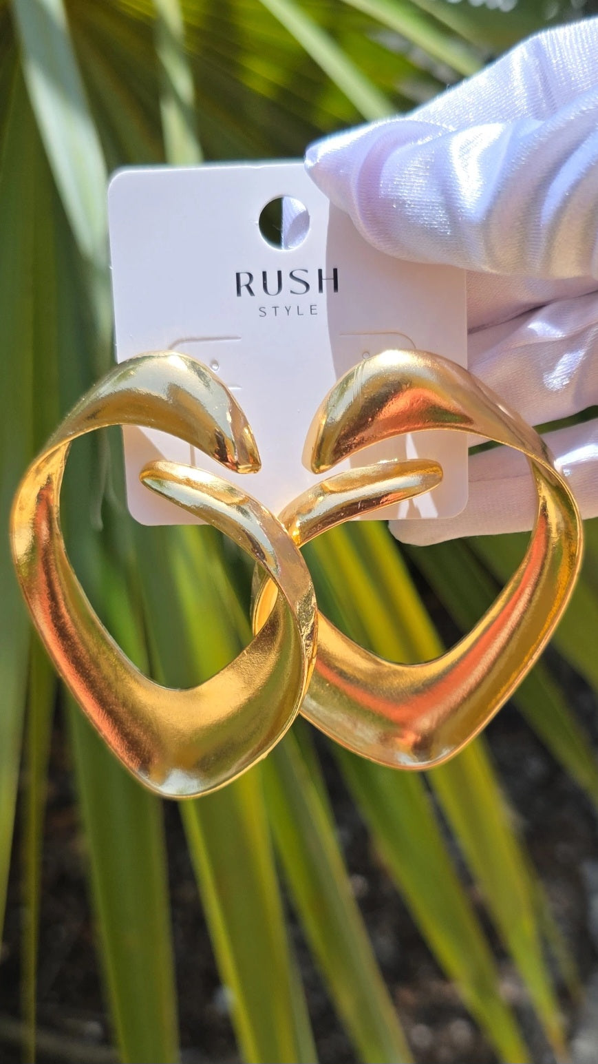 NEVAEH EARRING