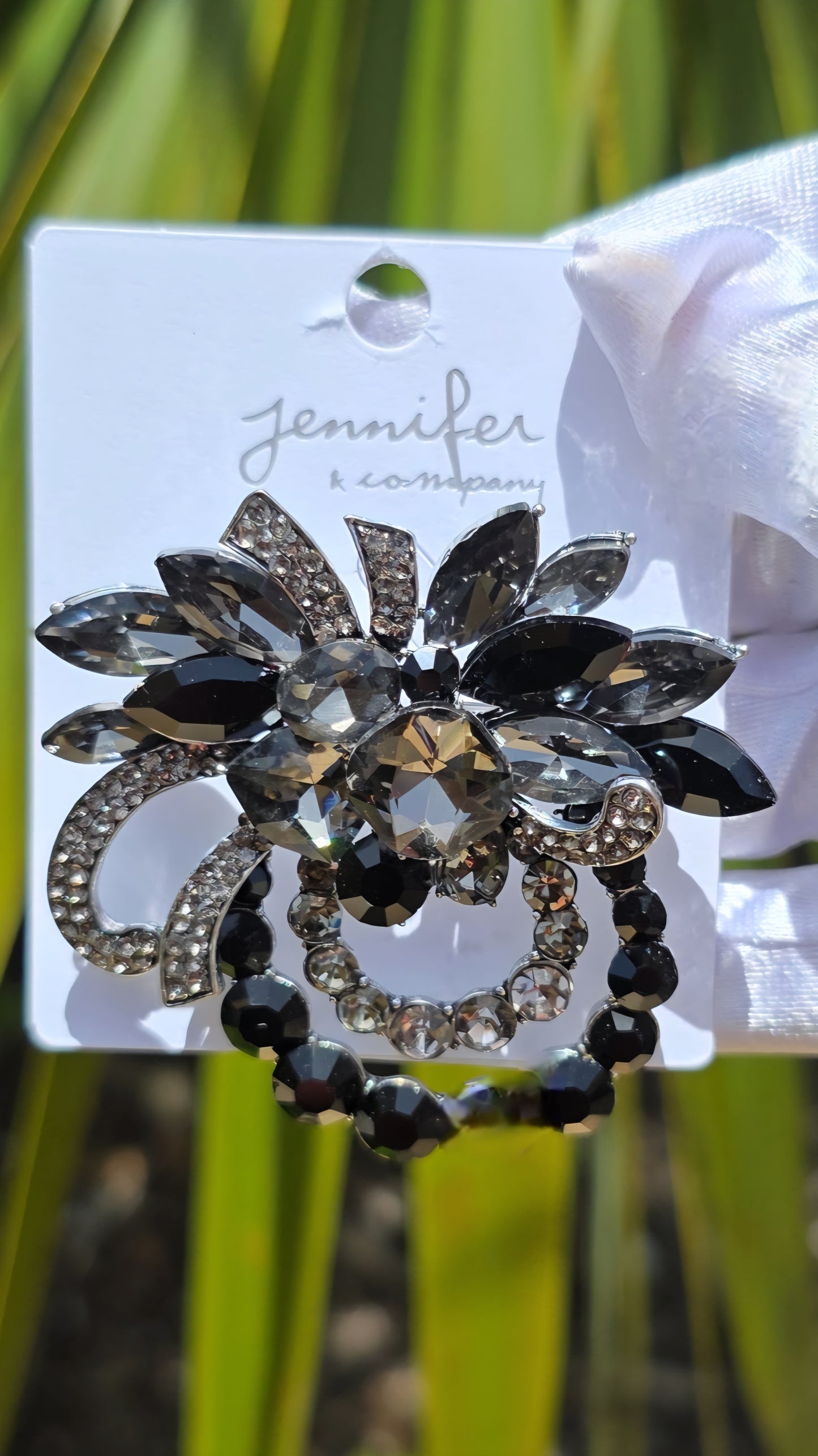 MELANIE BROOCH