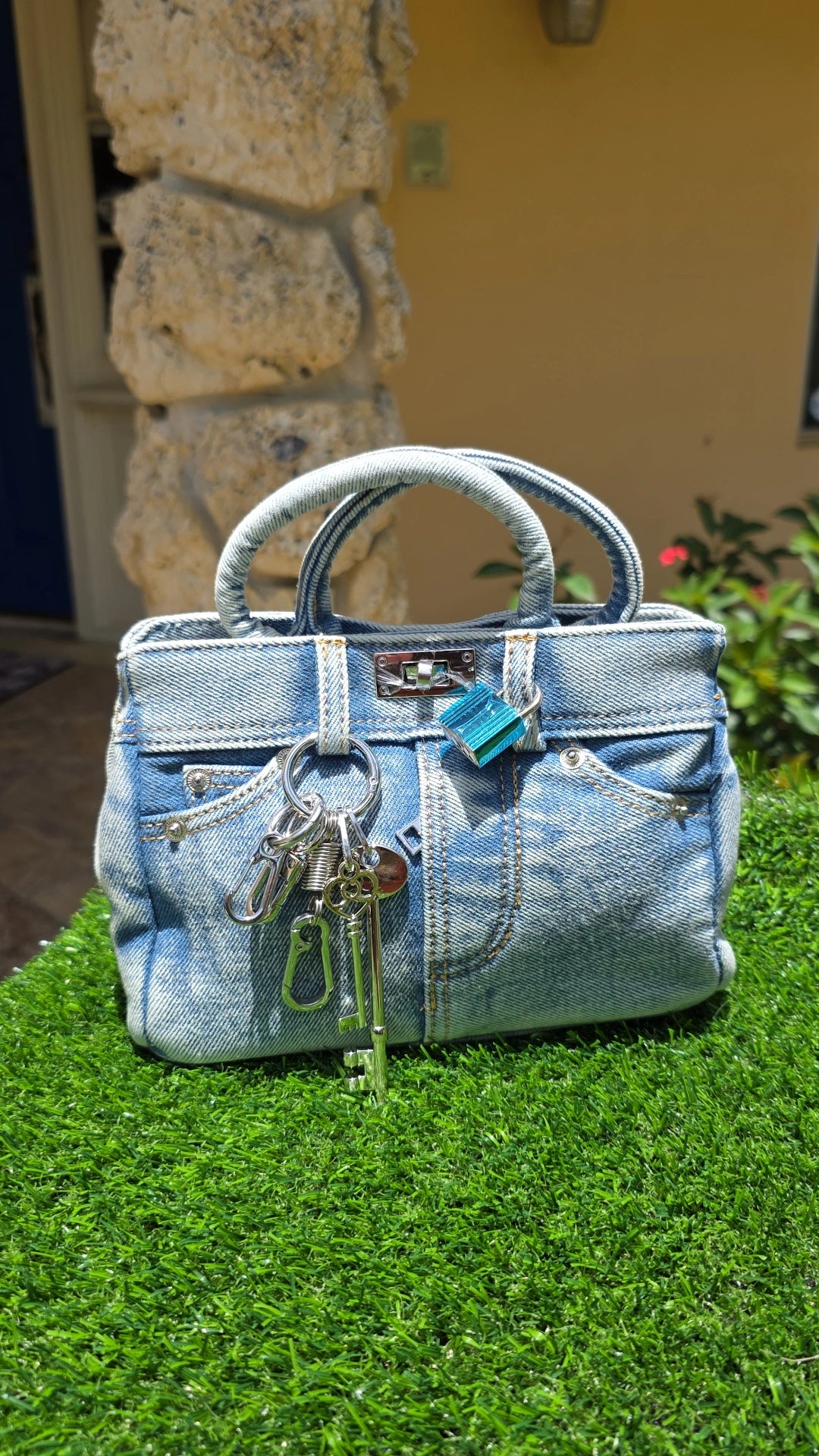 QUINN BAG