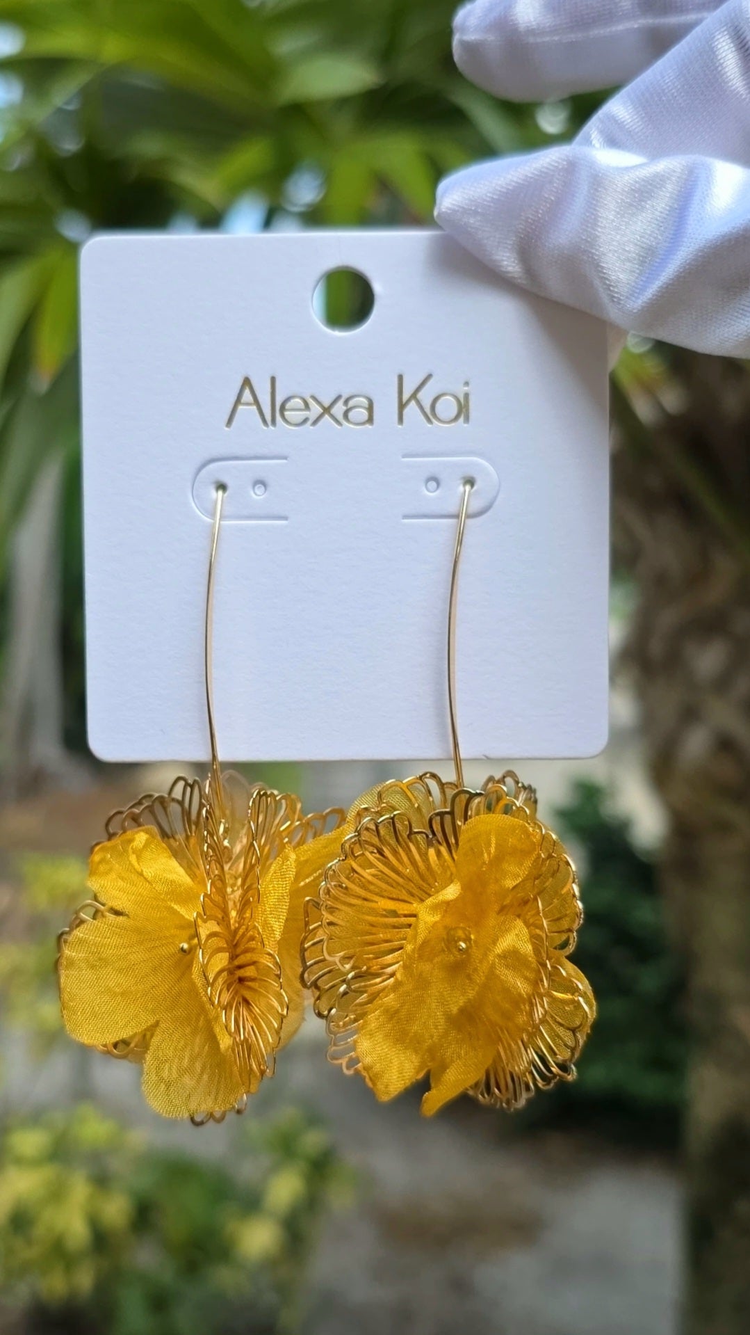AUDRY EARRING