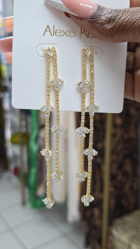 AMYRA EARRING