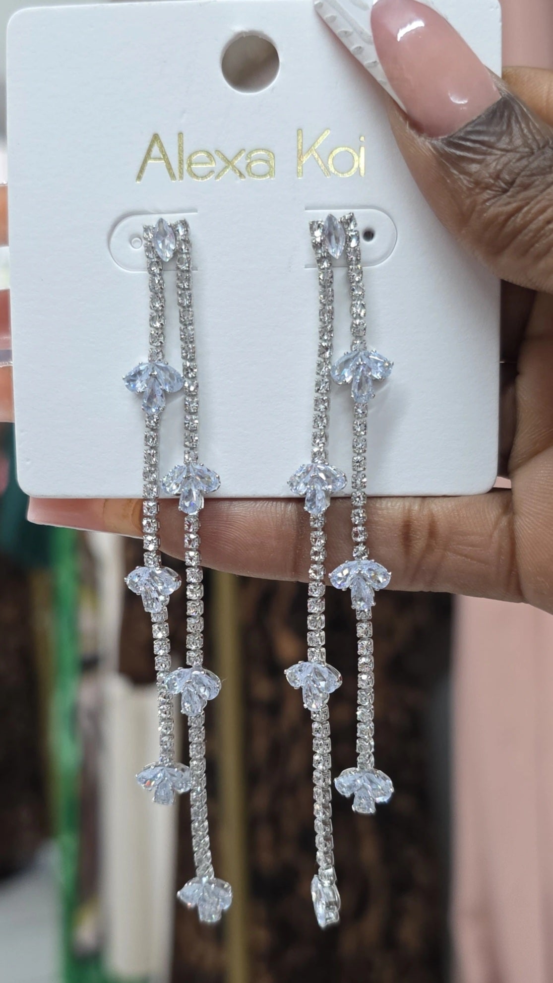 AMYRA EARRING