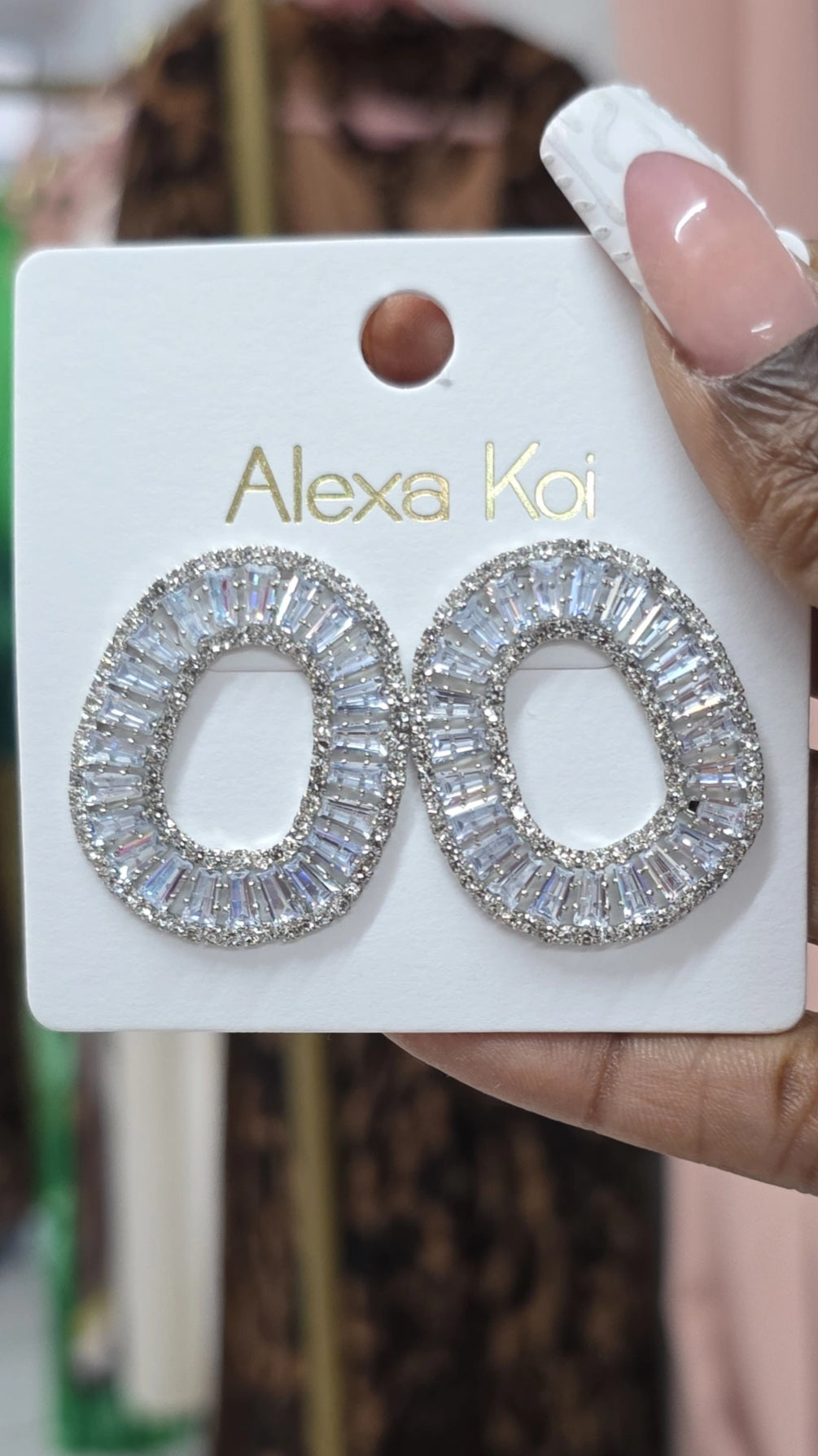 CELINA EARRING