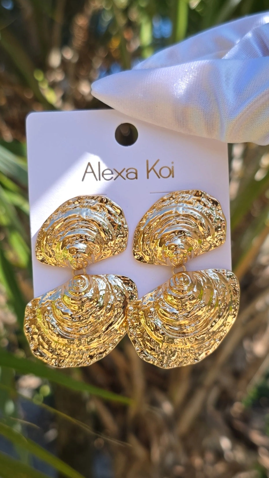 LUX EARRING