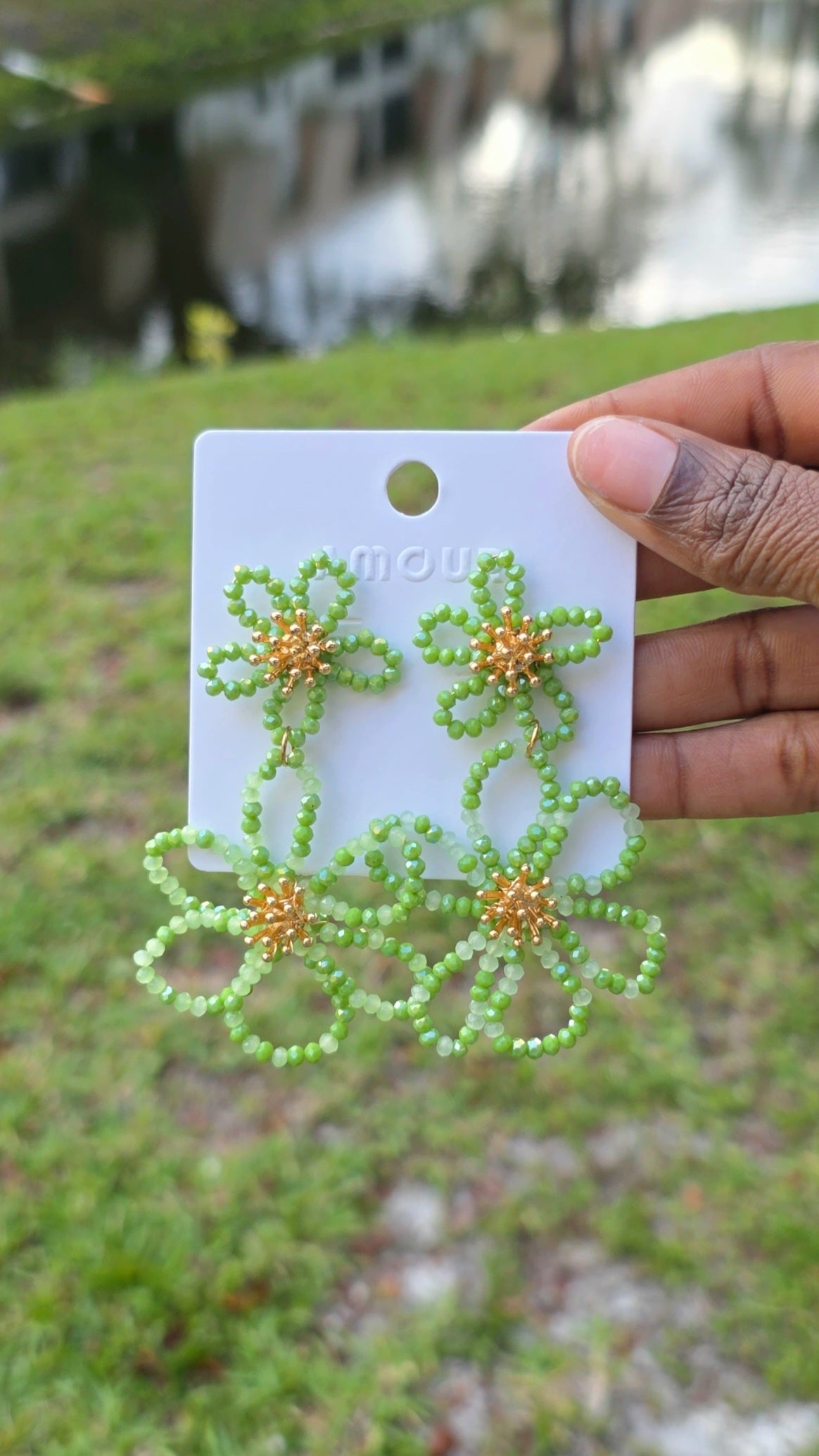 PETTA EARRING