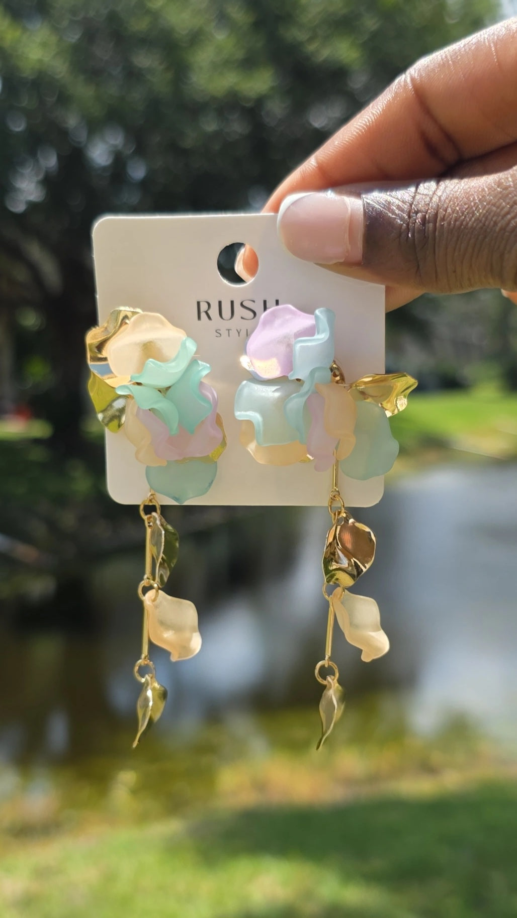 AMIRA EARRING