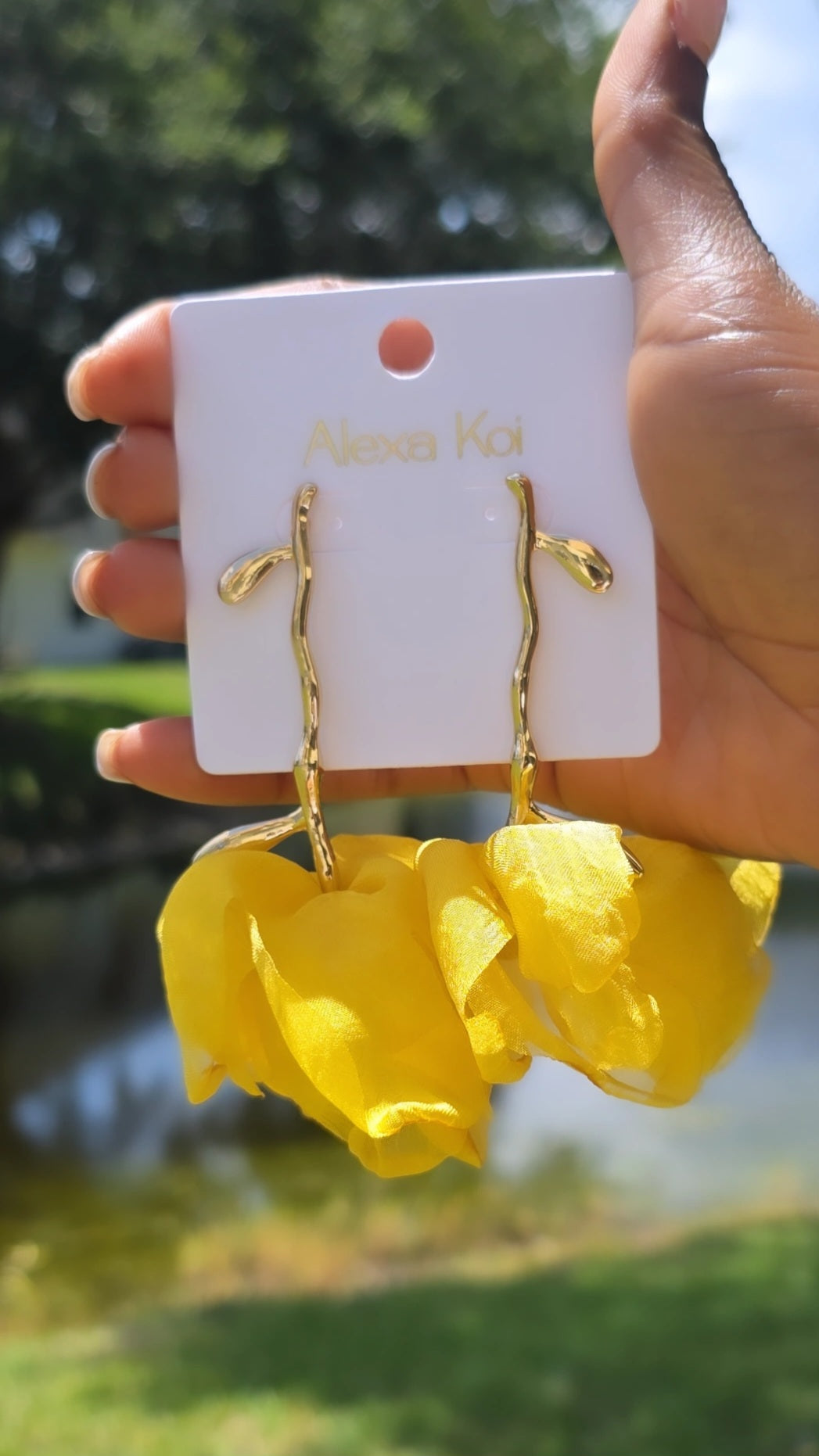 LYRIC EARRING