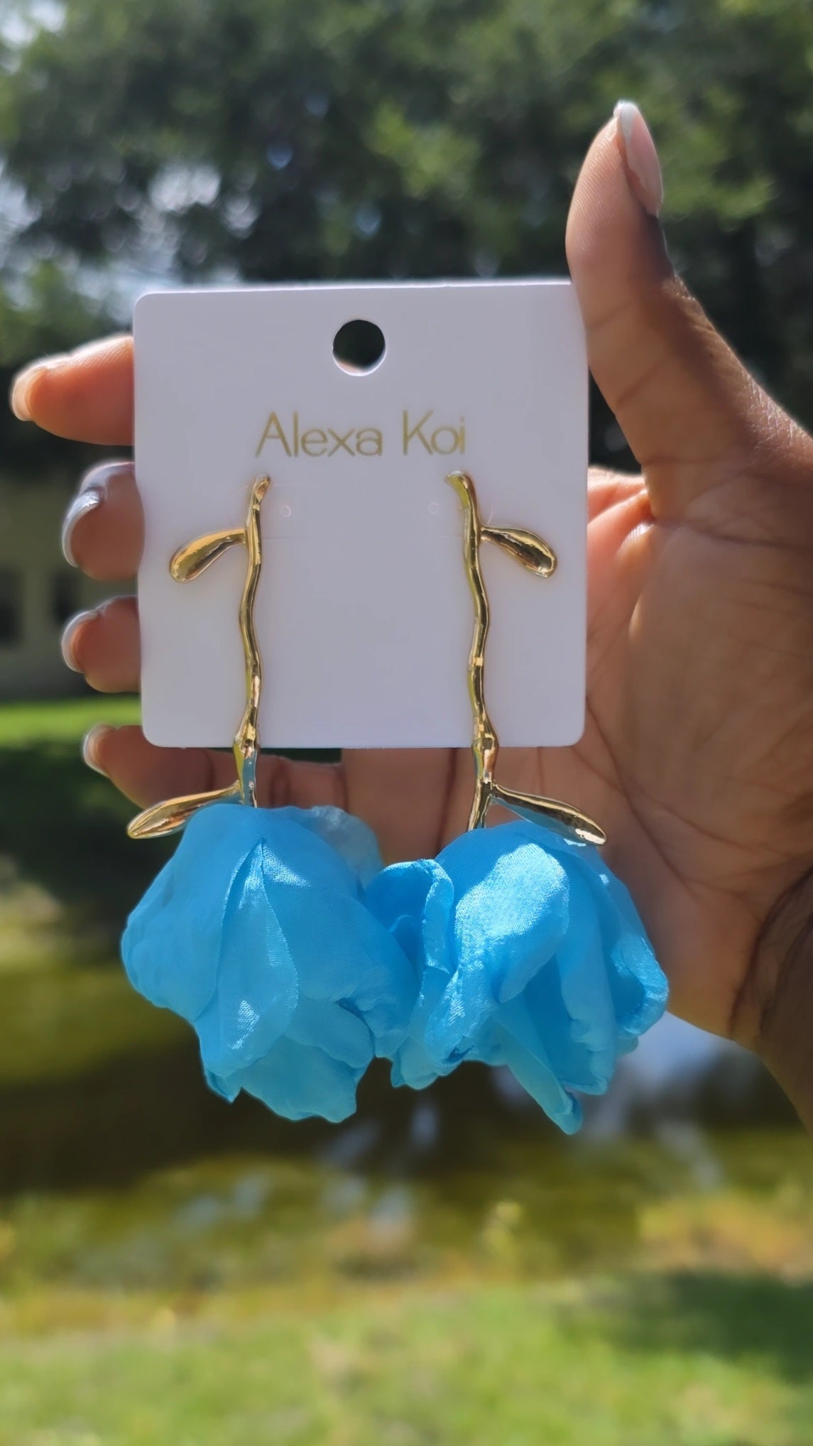LYRIC EARRING