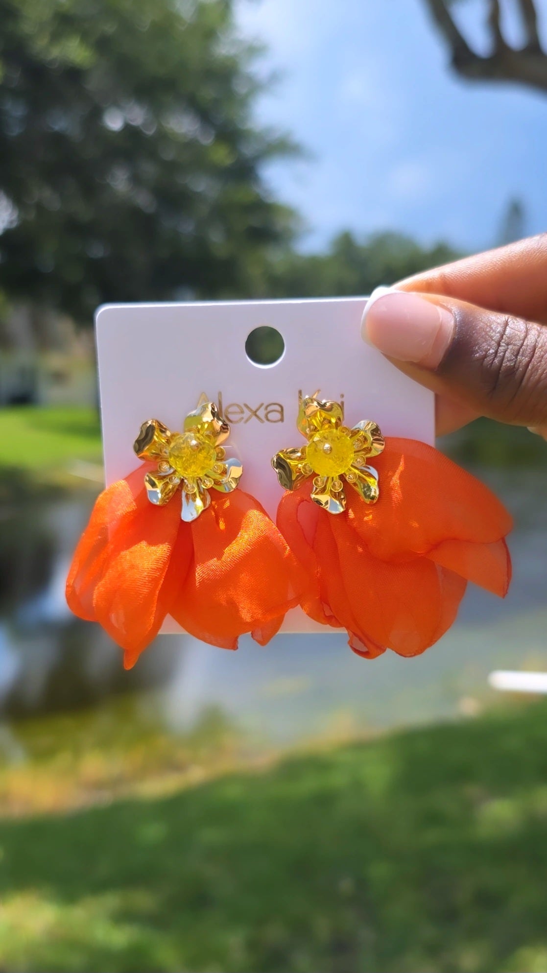 AVANI EARRING