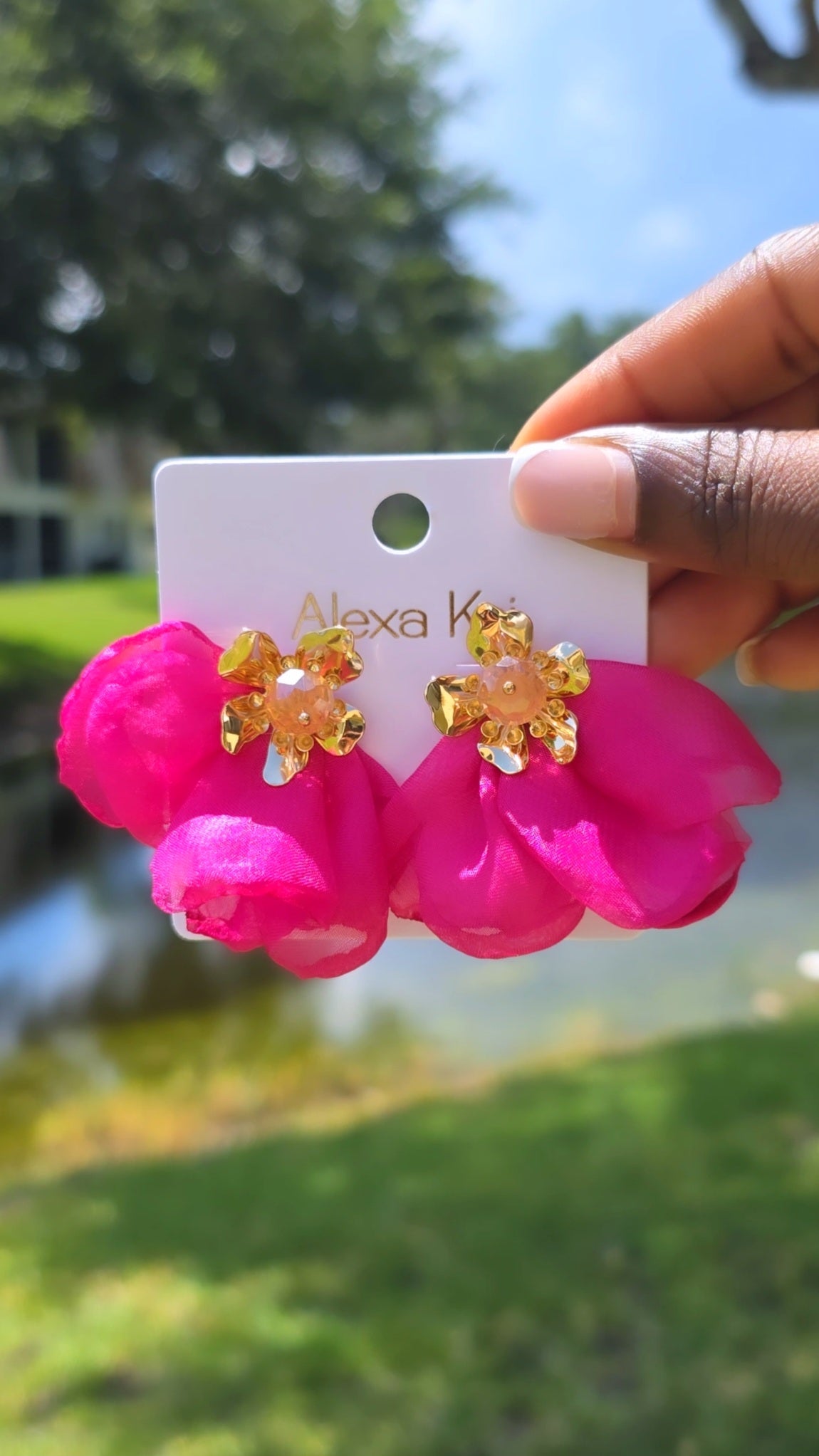 AVANI EARRING