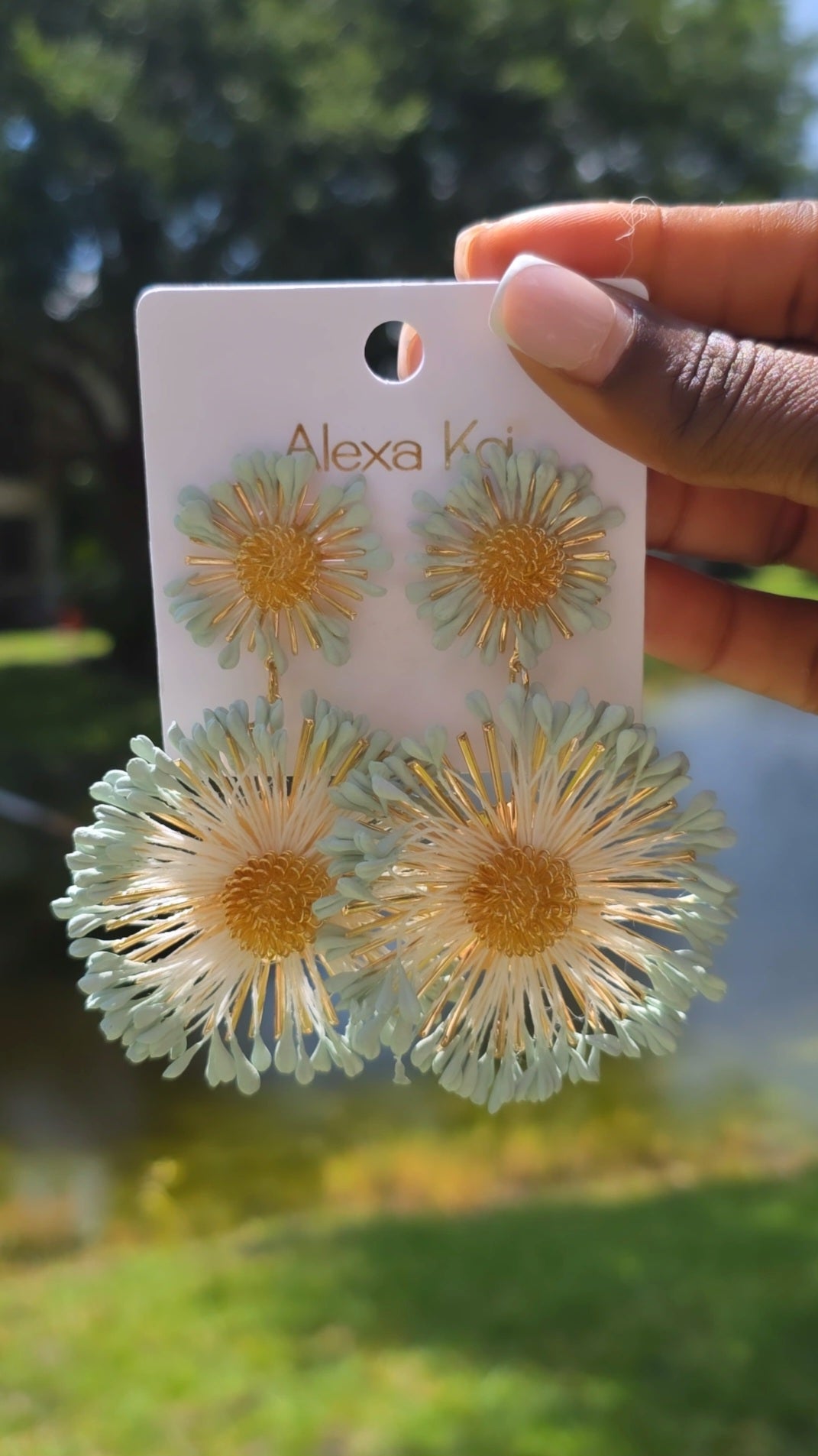 VEDA EARRING